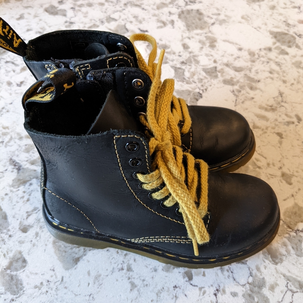 Kids Dr Martens